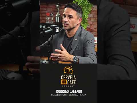 Rodrigo Caetano fala da transição base-profissional e cita o exemplo de Savinho - Cerveja ou Café